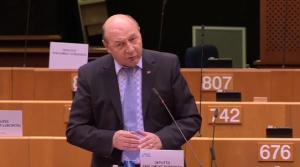 proiectul privind carantina basescu o prostie monumentala nu promulga iohannis