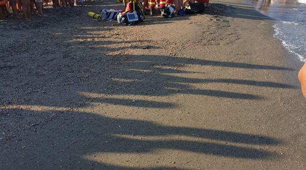 vlad dediu  presedintele unsr  in stare grava  resuscitat pe plaja dupa ce a fost inghitit de apa la mamaia