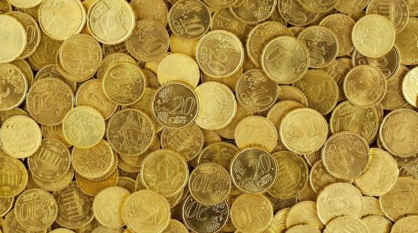 economistii atrag atentia cat a crescut datoria publica a romaniei in cateva luni