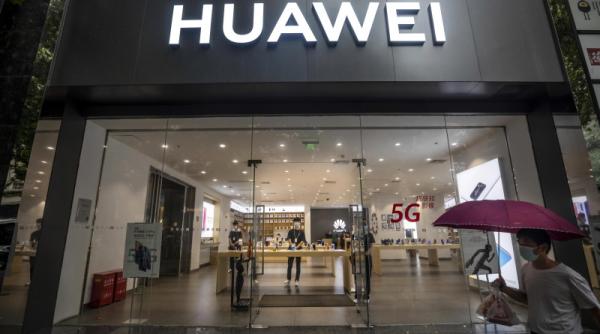 china ataca marea britanie pentru interzicerea nefondata a huawei