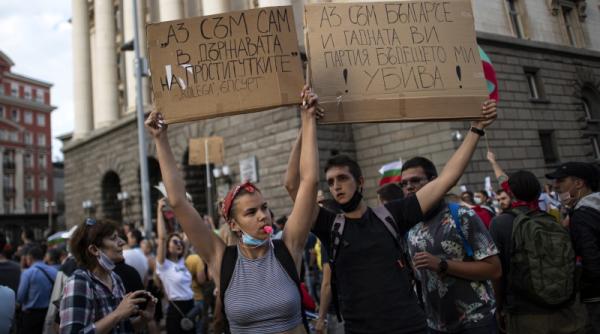 proteste in bulgaria impotriva guvernului motiune de cenzura anuntata sua de partea protestatarilor
