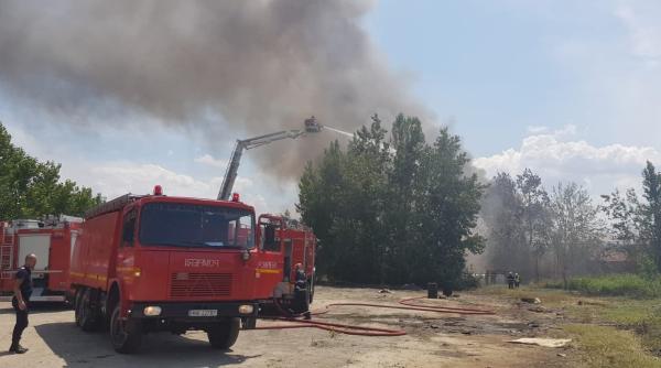 incendiu de amploare in bucuresti