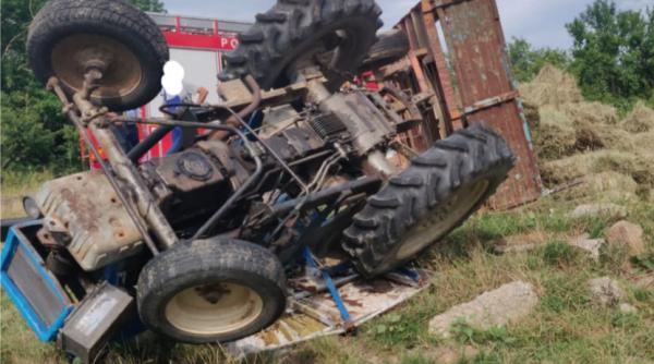 resuscitat dupa ce a foat scos de sub tractor elicopterul smurd a intervenit