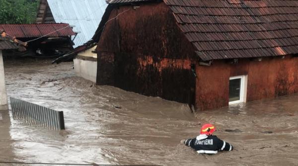 inundatii puternice in ultimele 24 de ore  oameni evacuati din mai multe localitati