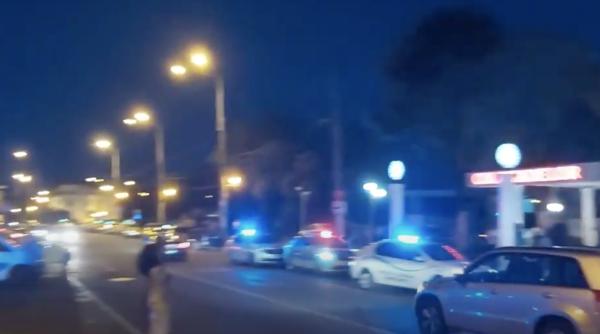 zeci de politisti au luat cu asalt o nunta din constanta ar fi vorba de familia halep iar simona ar fi fost prezenta video