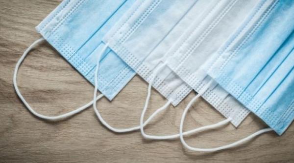 masca obligatorie in aer liber caciu replica fulger pentru orban