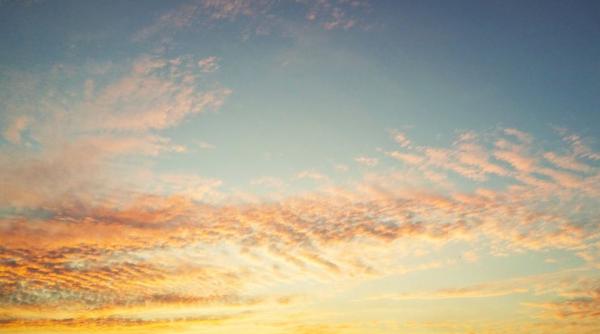 prognoza meteo pe doua saptamani regiuni munte vreme calda apoi o usoara racire si iar caldura