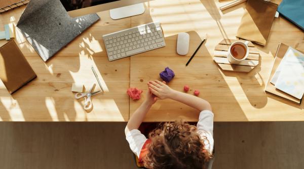 scoala online in nigeria la ani lumina de romania imagine virala