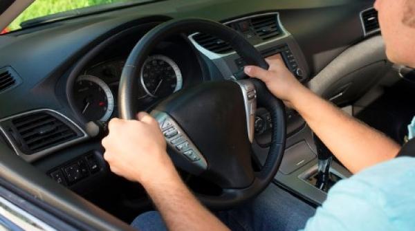 atentie soferi cele mai importante semne in trafic ce inseamna de fapt semnalul scurt de avarii