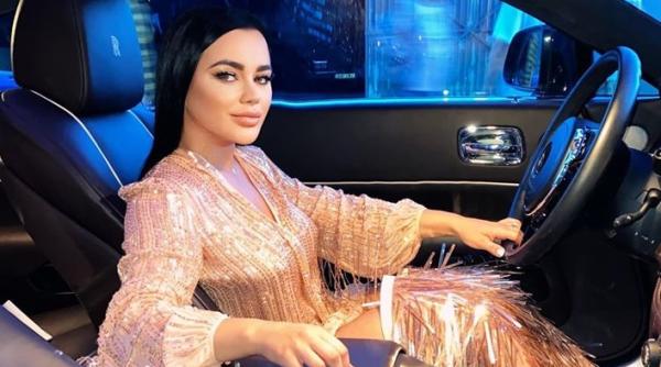 carmen de la salciua mesaj surpriza ma iubeste tare