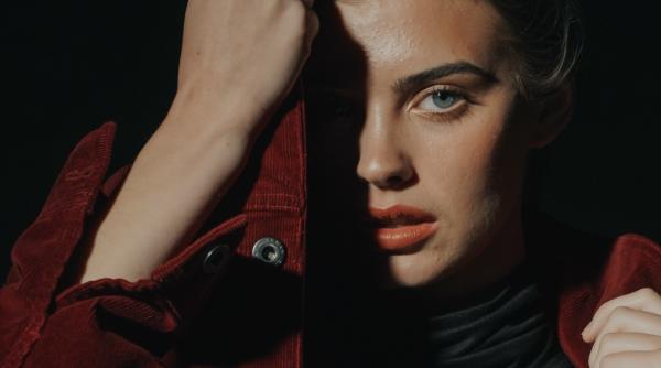 la doar 18 ani fetele devin clientele chirurgilor plasticieni medic ce operatii estetice isi fac