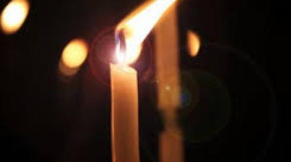 trupul unui barbat depus intr o biserica a ars intr un incendiu