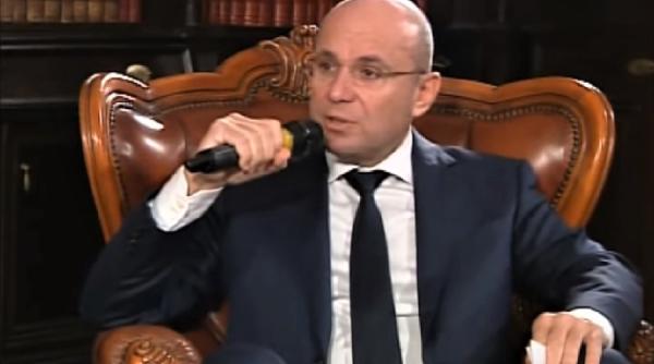 cozmin gusa si a marit familia are 3 4 kg sa nceapa distractia foto