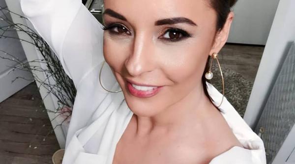 andreea marin gafa colosala s a vazut tot surprize surprize la coborarea din masina