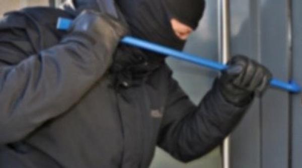 cinci persoane la decizia instantei prejudiciu de peste 1 milion de lei modul de operare cum pregateau jaful