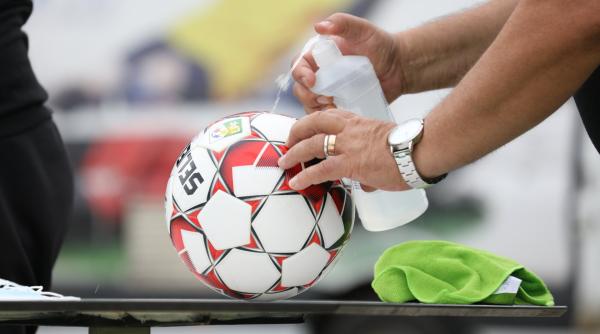 curatenie la universitatea craiova primul fotbalist care pleaca dupa ratarea titlului