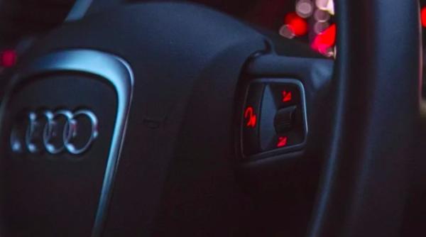 o reclama audi s a folosit de o fetita intr o ipostaza provocatoare internautii au luat foc