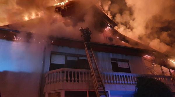 tanar de 18 ani gasit carbonizat in mansarda casei sale