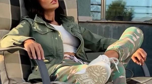 zavoranca aparitie senzationala pe plaja toata lumea s a uitat la ea ca la circ foto