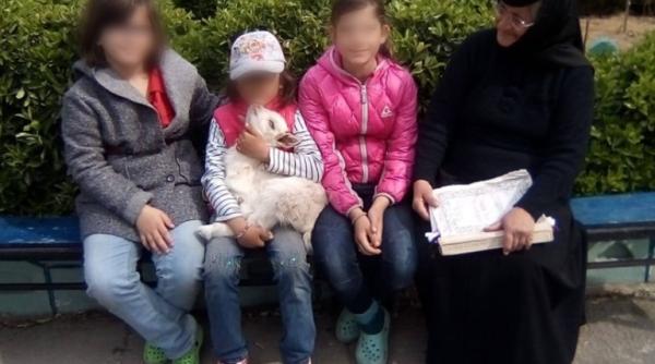 trei maicute apel in pandemie va imploram dragi credinciosi sa faceti acest lucru foto