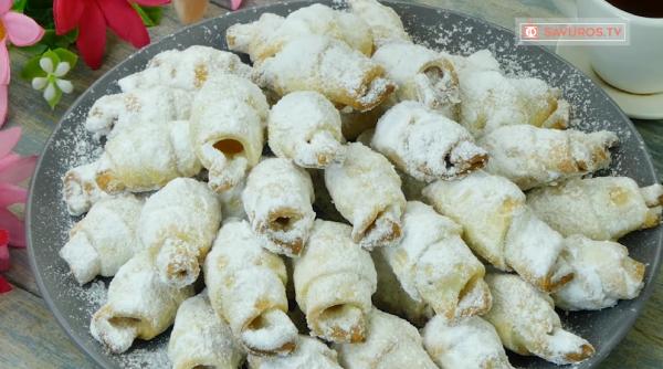 cornulete de post fragede si aromate ca la bunica reteta cu care nu dai gres niciodata