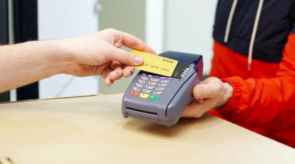 o mare companie introduce concediul medical pentru menstruatie