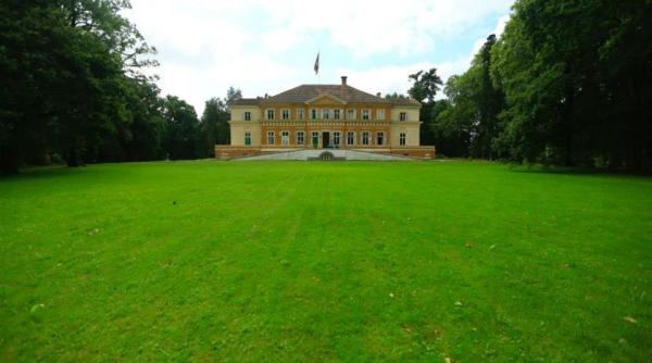 trei noi atractii pentru turisti pregatite de familia regala cand se deschid