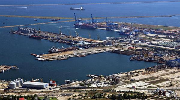 26 000 de tone de azotat de amoniu in portul constanta controale dupa explozia din beirut