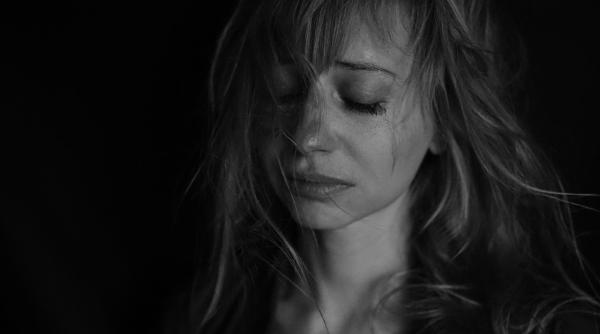 fuga de lucrurile care ne dor psiholog de ce gresim vine cu o si mai mare greutate