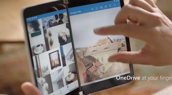 microsoft a anuntat noul sau telefon de 1 399 dolari se deschide ca o carte