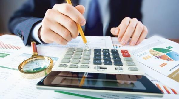 unul din cinci angajati romani ia in calcul o schimbare totala in cariera din cauza pandemiei