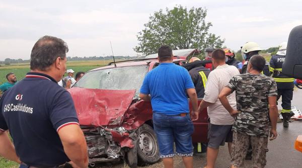 accident de groaza in timis trei persoane sunt incarcerate