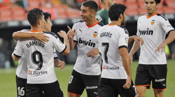 toti jucatorii valenciei sunt de vanzare criza de proportii la clubul spanion