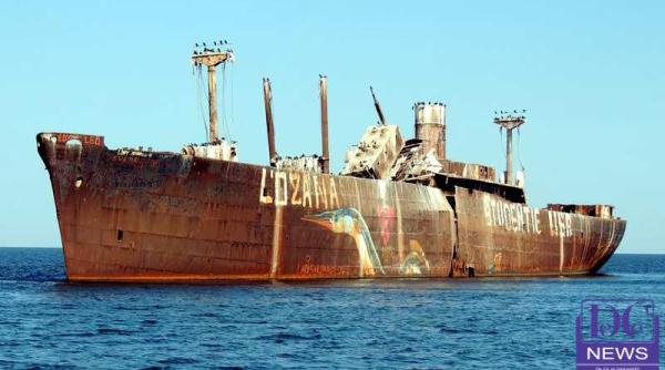 epava de la costinesti a ars doi tineri i ar fi dat foc video