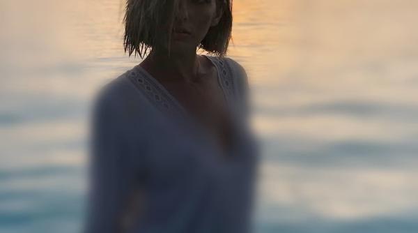 lidia buble destrabalare in saint tropez video vei plange in pumni cand iti vei da seama ce ai facut