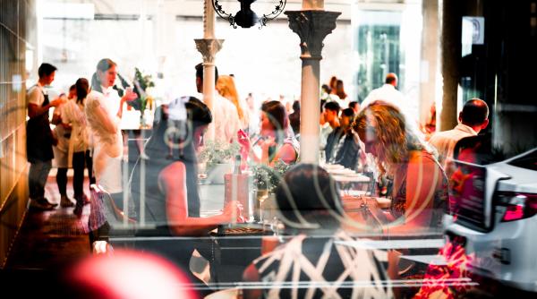 de cand s ar putea deschide restaurantele