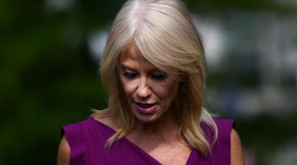 demisie la casa alba trump isi pierde un important consilier