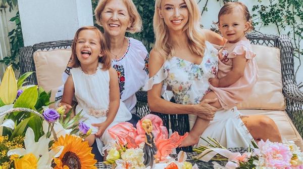 andreea balan mesaj emotionant pentru mama ei isi dedica viata ellei si claritei
