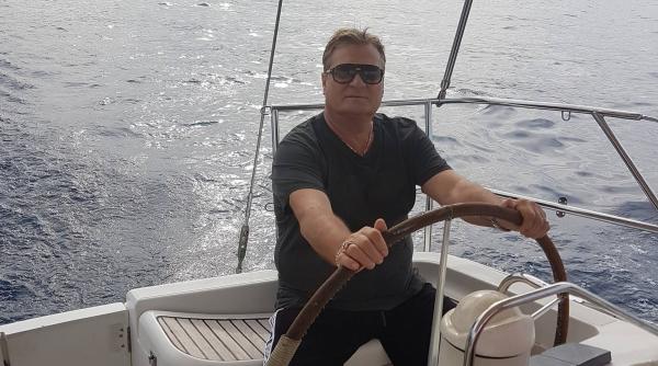 scandal la inmormantarea lui constantin dinescu fiica nelegitima alungata