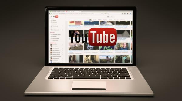 youtube a renuntat la oameni iar robotii au facut mai multa treaba