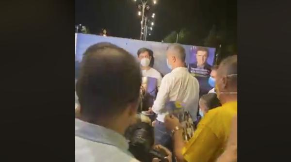 nicusor dan in piata victoriei scandal mare oana lovin prezenta noaptea ca hotii video