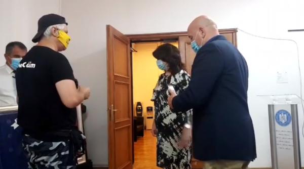 de ce nu a postat ministrul educatiei monica anisie un mesaj de ziua limbii romane