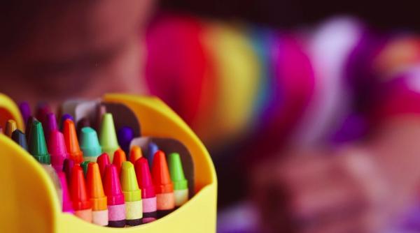 noul an scolar amanat intr o tara din europa ce se intampla cu mastile pentru elevi si profesori