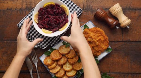 snitel de porc cu cartofi la cuptor reteta perfecta pentru o masa in familie deliciosss