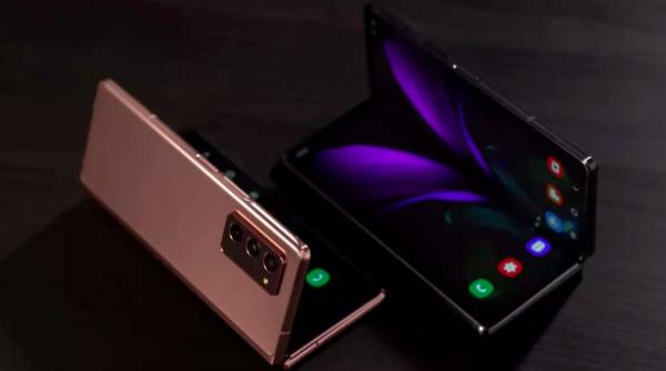 telefonul anului de la samsung costa o avere cum se deschide ca o carte