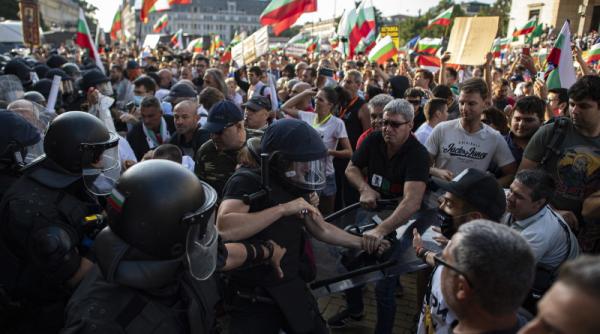 proteste violente in bulgaria  impotriva guvernului borisov  in ce conditii demisioneaza