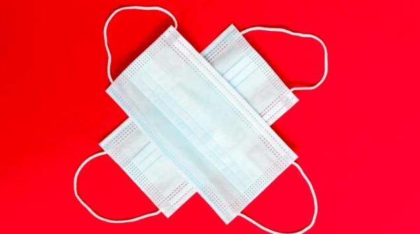 aceasta este masca suprema transparenta reutilizabila accesibila si prietenoasa cu pielea