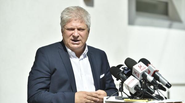 delir total dupa usr un alt candidat il acuza pe tudorache ca a pus serviciile sa l fileze a pus politia animalelor pe urmele mele