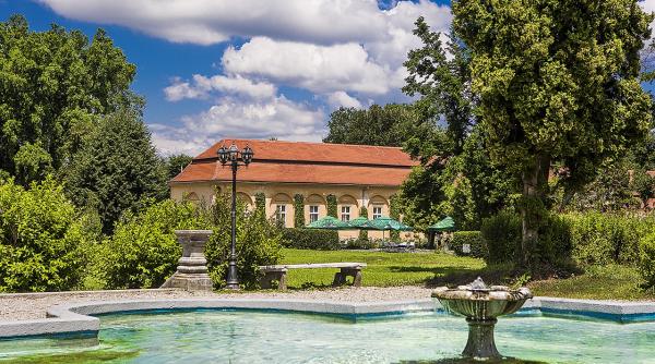 retete ascunse  pregatite publicului larg  meniu aniversar la palatul brukenthal din avrig  300 de ani de la nasterea baronului