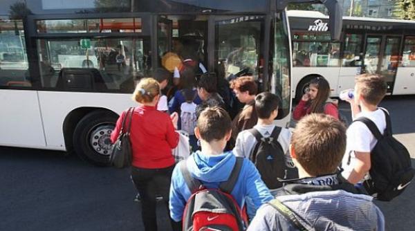 explicatia unei eleve care a inceput scoala privind purtatul mastii video viral in spania